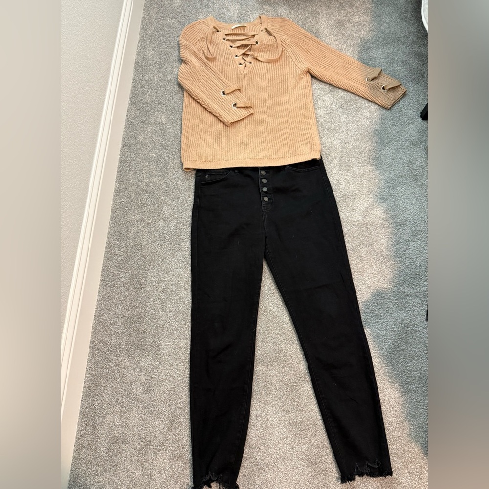 Sweater and KanCan Black Denim Jeans